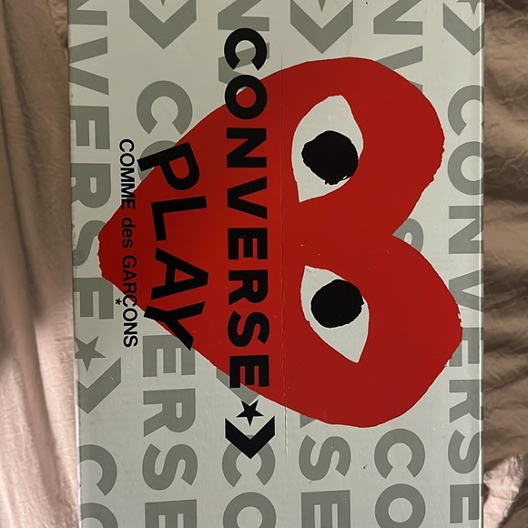 CONVERSE x PLAY MENS SIZE 7 WOMENS SIZE 9 - Picture 8 of 8